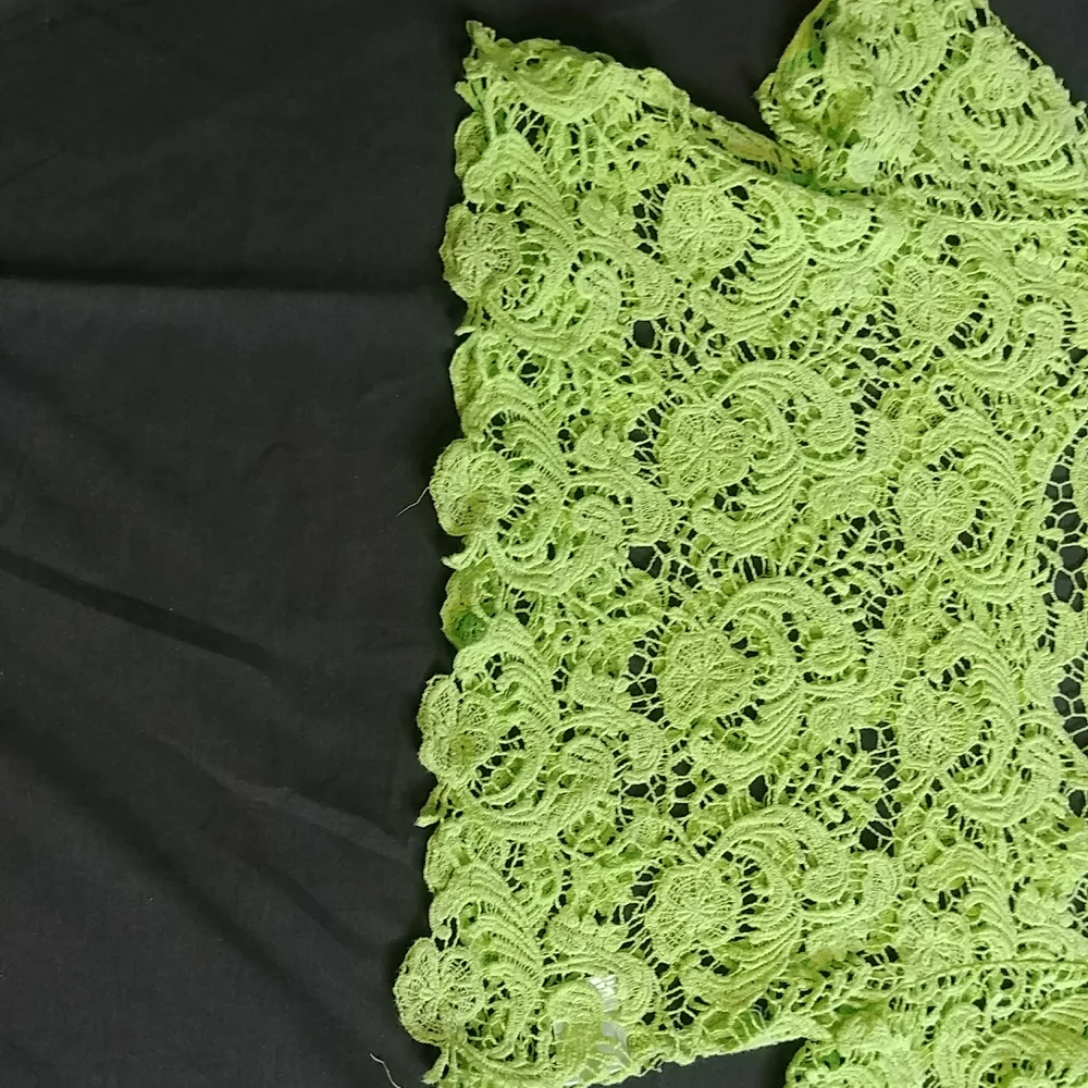 Bongo Women's Lime Green Crochet Crop Top Size M - Picture 4 of 8